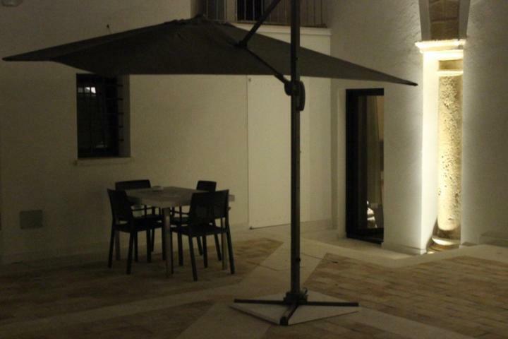 Ferienwohnung Chiostro Di S. Antonio Marsala Exterior foto
